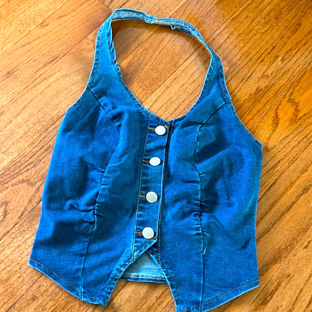 Halter vest